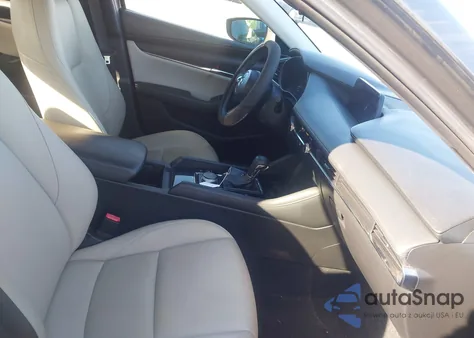 2019 Mazda Mazda3 Preferred Package из США, поврежденный, VIN JM1BPBDM2K1119968